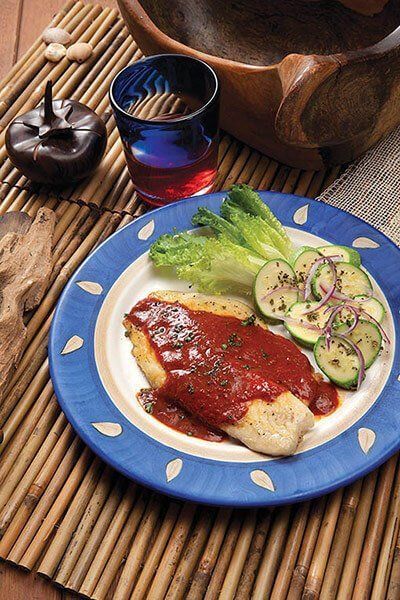 Pescado blanco al guajillo