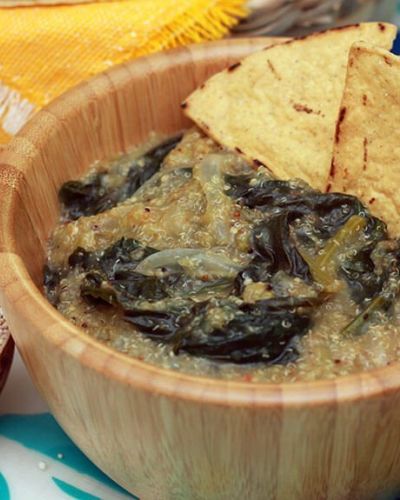 Amaranto y espinaca en salsa verde