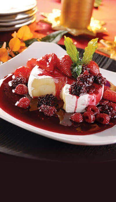 Queso Camembert con frutos rojos