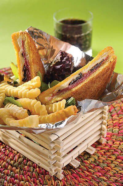 Sandwich mediterráneo frito