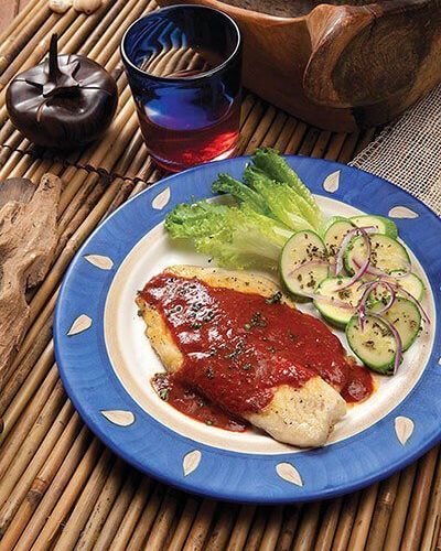 Pescado blanco al guajillo