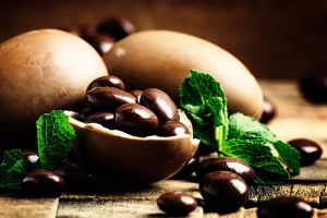 Huevos de Pascua con sabor a chocolate