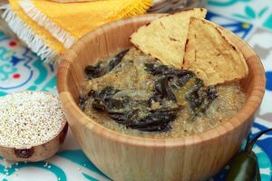 Amaranto y espinaca en salsa verde