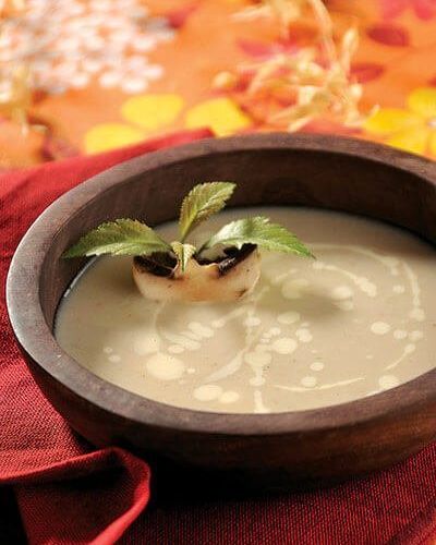 Sopa cremosa de champiñones