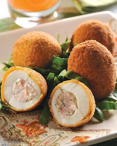 Huevos rellenos de surimi