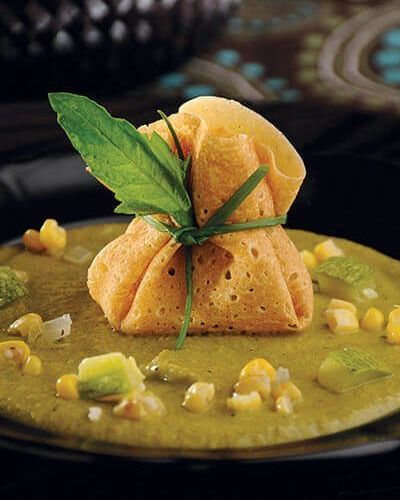 Crepas de calabaza y salsa de chile poblano