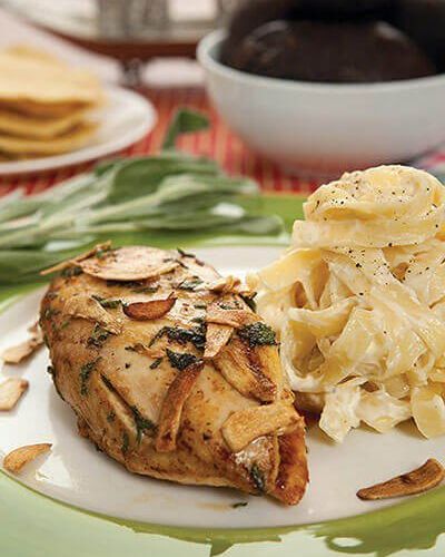 Pechuga al horno con salvia