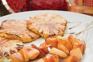 Brochetas de pera y manzana