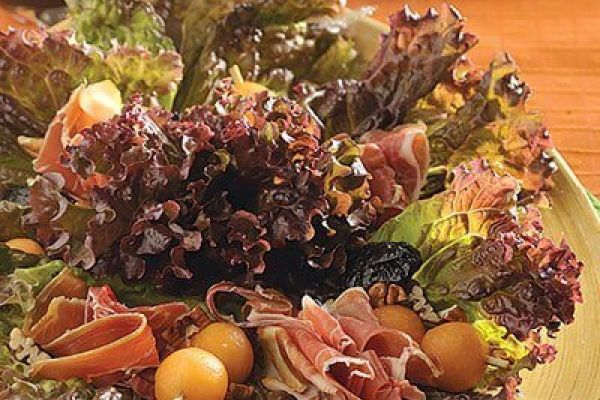 Ensalada de melón con jamón serrano