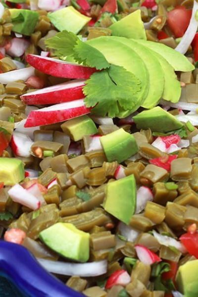 Ensalada de nopales con limón y orégano