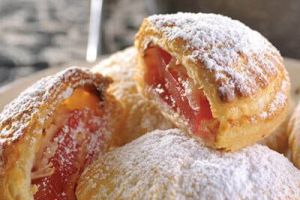 Empanadas de ate con queso