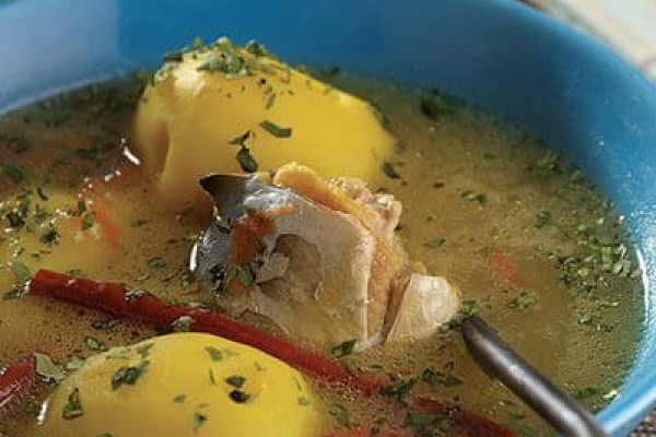 Caldo de pescado