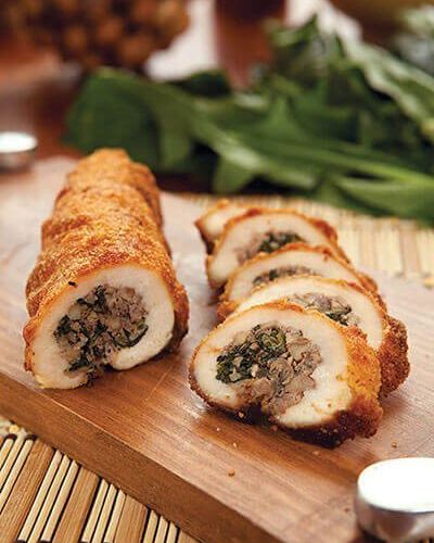 Rollo empanizado con relleno de espinaca