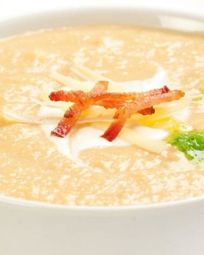 Sopa de apio con manzana