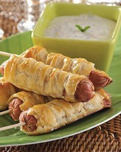 Banderillas de salchicha con pasta de hojaldre