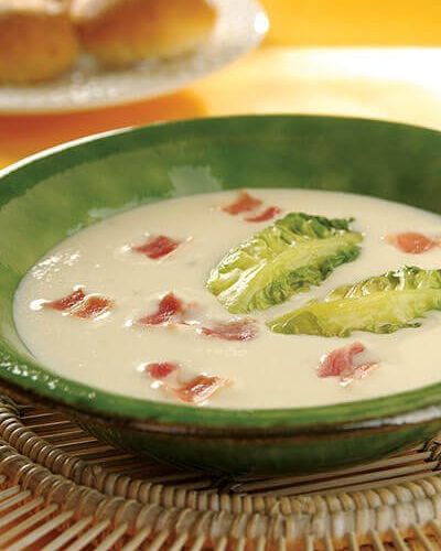 Sopa de papa con lechuga