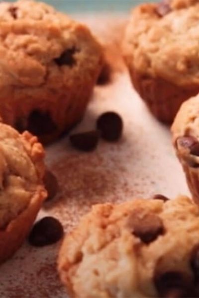 Muffins de vainilla y chispas de chocolate vegetarianos
