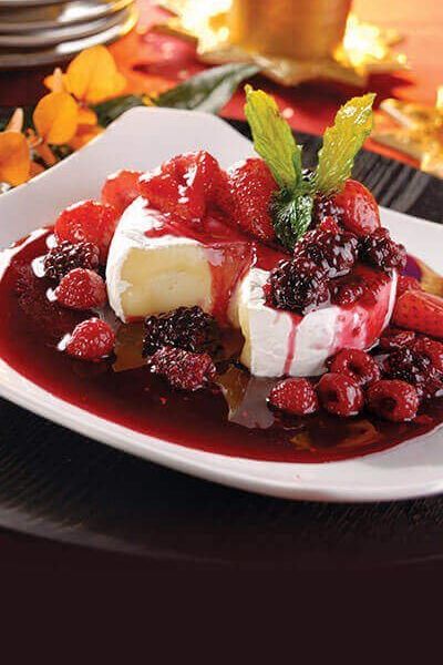 Queso Camembert con frutos rojos