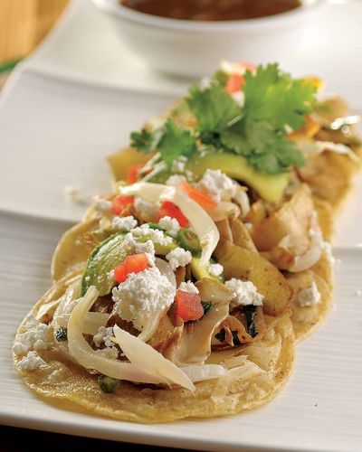 Taquitos de cascara de papa