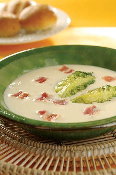 Sopa de papa con lechuga