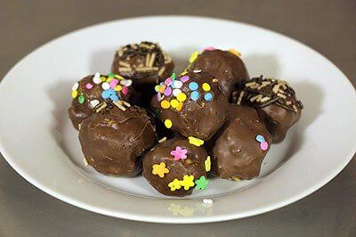 Trufas de crema de maní y cereal