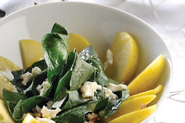 Ensalada de manzana y espinacas