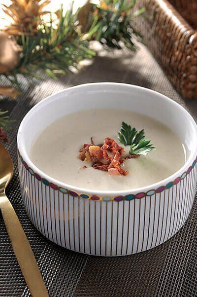 Crema de corazones de alcachofa con jamón Serrano