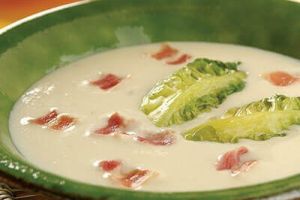 Sopa de papa con lechuga