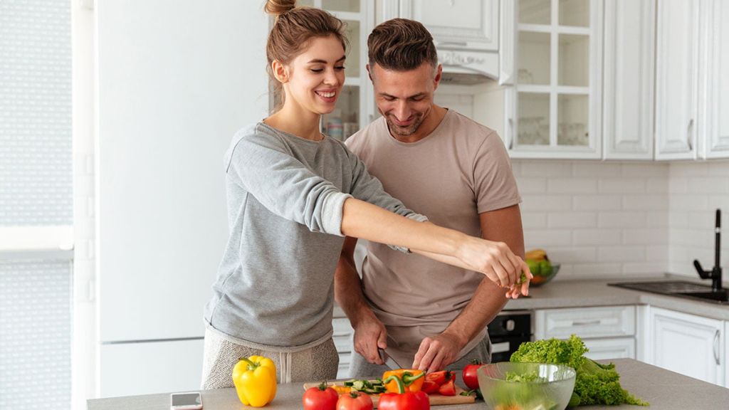 ¿Solteras o recién casadas en la cocina?