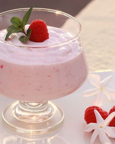 Yogur vegano de tofu con frutos rojos|Yogur vegano de tofu con frutos rojos|Yogur vegano de tofu con frutos rojos|