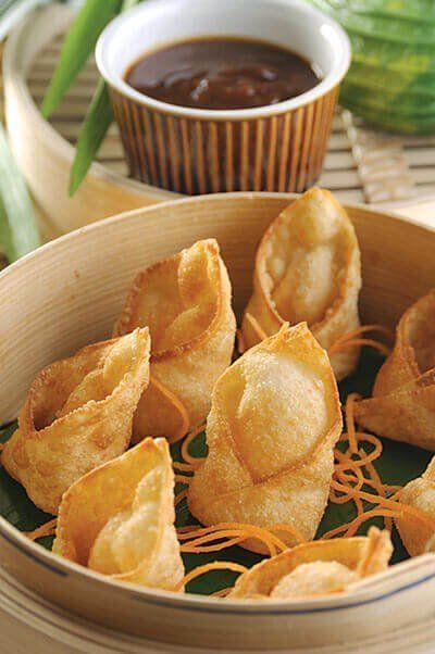 Gorritos de obispo rellenos de salmón