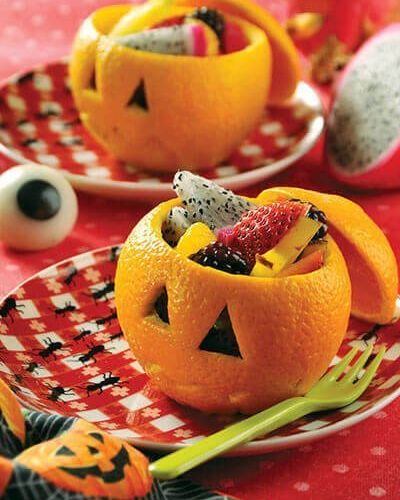 Naranjas del terror rellenas de frutas