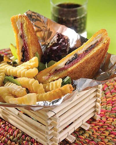 Sandwich mediterráneo frito