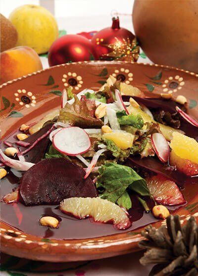 Ensalada navideña con aderezo de naranja