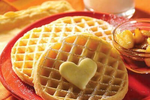 Waffles con compota de manzana