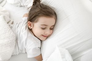 Dormir también es alimento para los niños