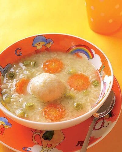 Sopa de letras con bolitas de papa