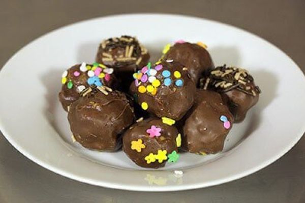 Trufas de crema de maní y cereal