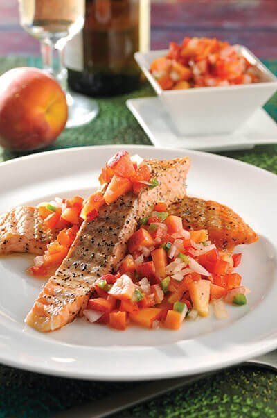 Salmón con salsa de durazno