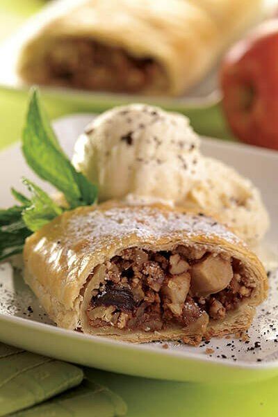 Strudel de manzana con cajeta