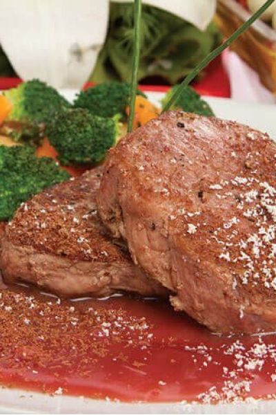 Medallones en salsa de jamaica